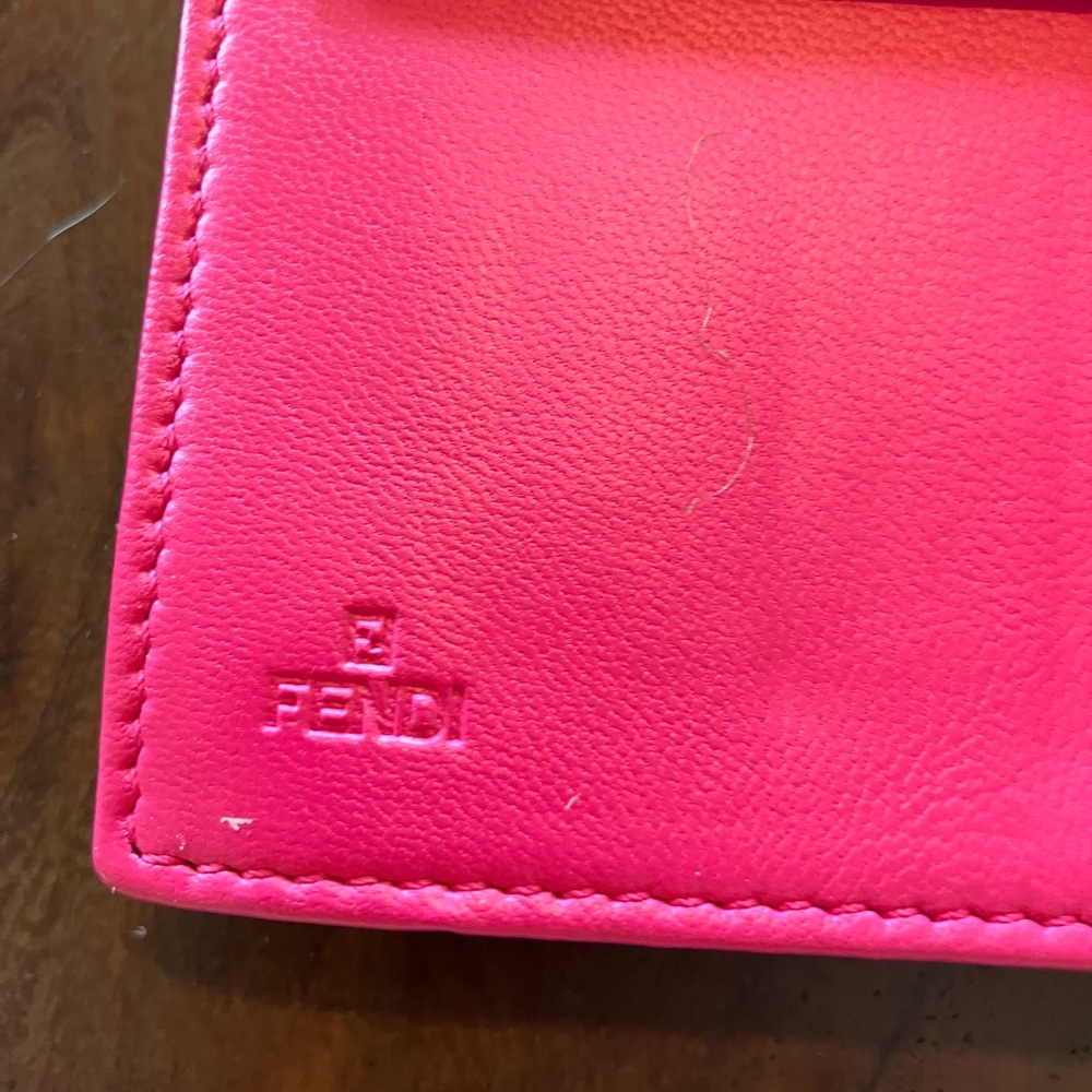 Fendi Pink Quilted wallet on a Chain beautiful condition! - Picture 8 of 8